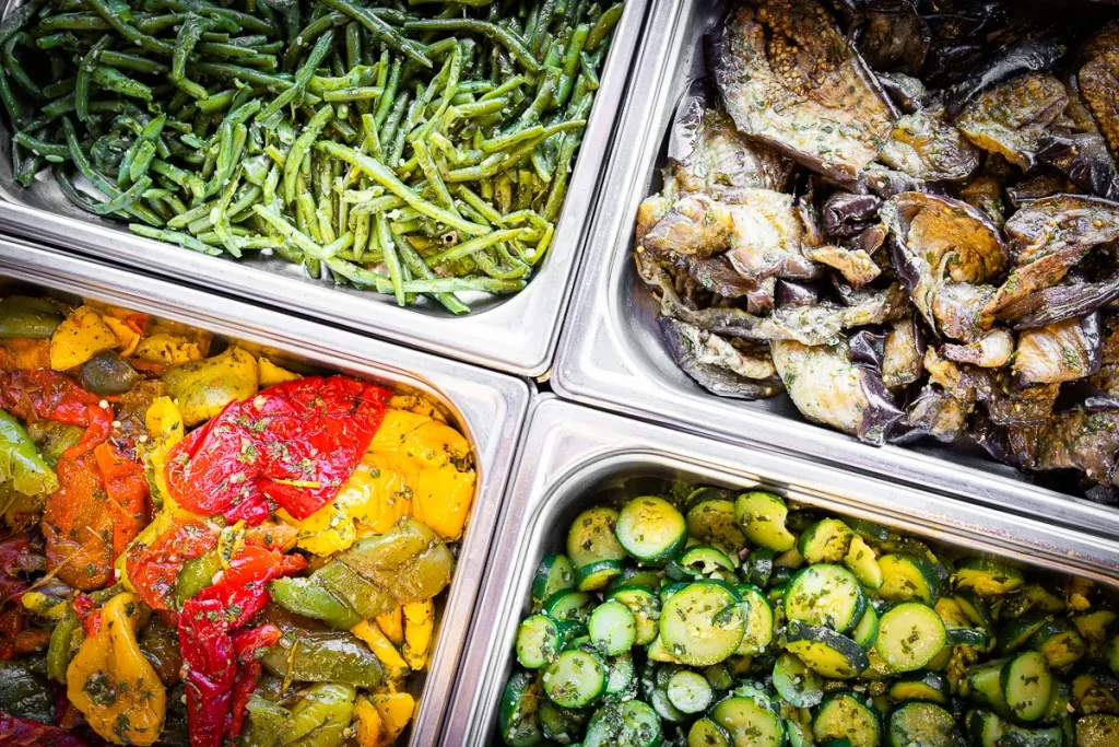 Légumes marinés au jus de viandes - Rôtisserie Chez Franky à Porto-Vecchio